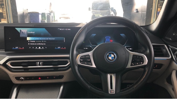 BMW i4 M50 83.9Kwh CL73VPV Blue #5