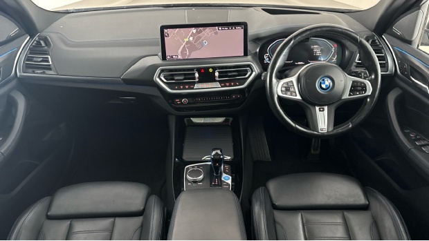 BMW iX3 80Kwh M Sport Pro 5-Door Black #4