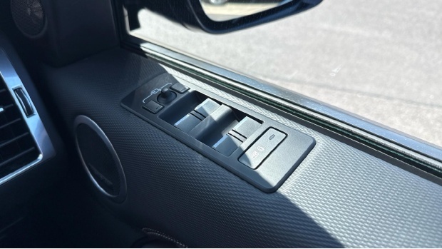 Land Rover Discovery D300 Dynamic Hse Black #25