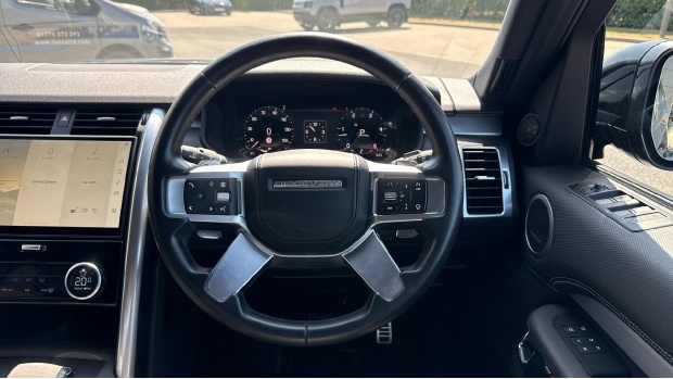 Land Rover Discovery D300 Dynamic Hse Black #15