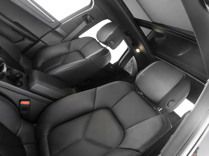 Porsche Macan 300Kw 4 100Kwh Grey #32