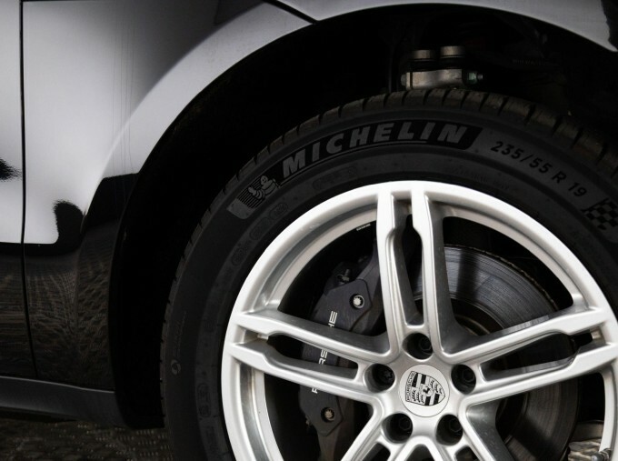 Porsche Macan 300Kw 4 100Kwh Grey #16
