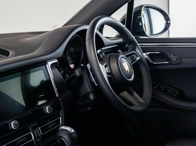 Porsche Macan 300Kw 4 100Kwh Grey #9