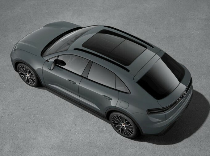 Porsche Macan 100Kwh 4 4Wd 5-Door Grey #4