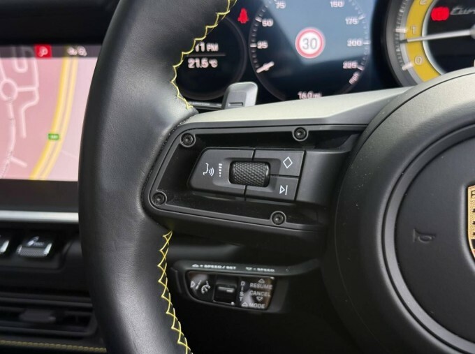 Porsche 911 911 Targa 4 Red #32