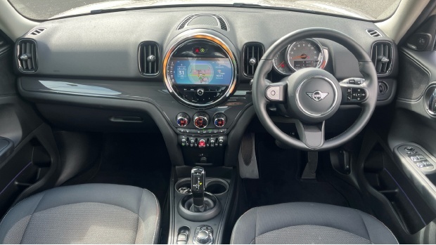 Mini Countryman Cooper Classic Steptronic Euro 6 5-Door Grey #4