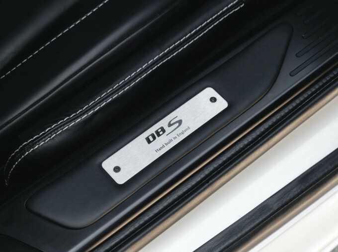 Aston Martin DBS V12 Volante Touchtronic 2011 Silver #35
