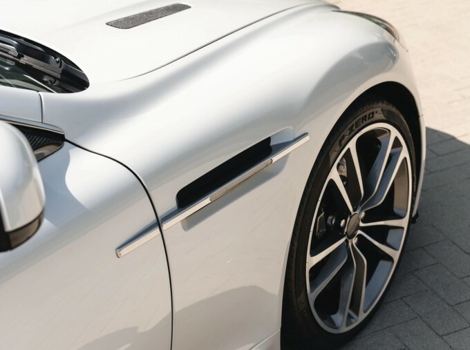 Aston Martin DBS V12 Volante Touchtronic 2011 Silver #17
