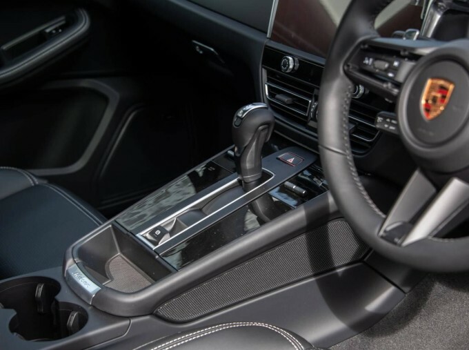 Porsche Macan 470Kw Turbo 100Kwh Green #28