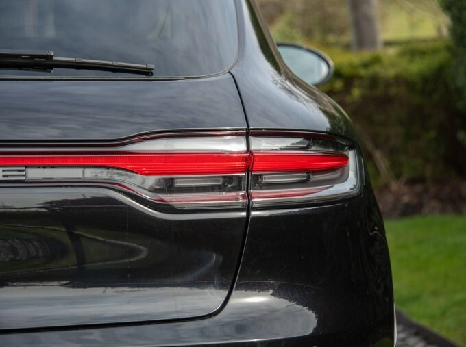 Porsche Macan 470Kw Turbo 100Kwh Green #24