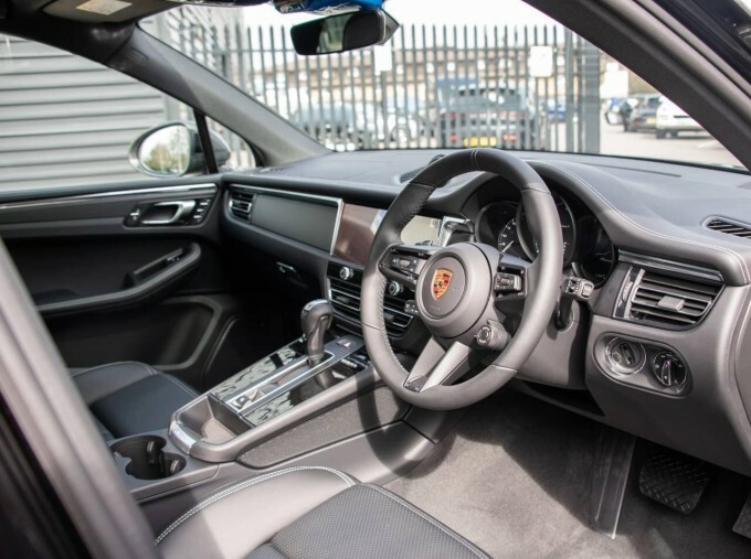 Porsche Macan Macan Four Wheel Drive Black #4