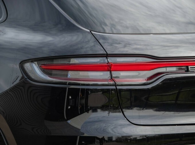 Porsche Macan 470Kw Turbo 100Kwh Green #68