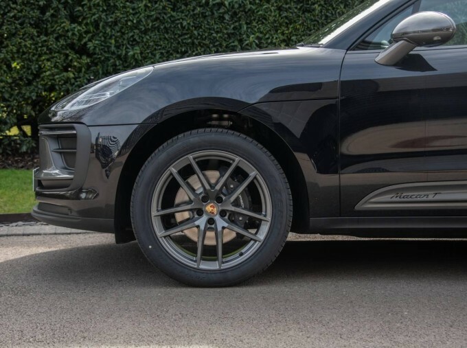 Porsche Macan 470Kw Turbo 100Kwh Green #18