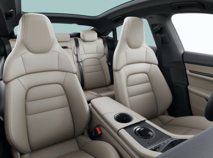 Porsche Taycan Plus 93.4Kwh 4S Saloon Red #7
