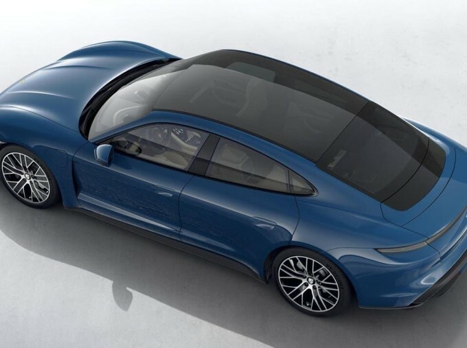 Porsche Taycan Performance Plus 93.4Kwh Rwd 4-Door Blue #4