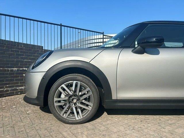 Mini Hatch 1.5C Classic Steptronic Euro 6 3-Door Silver #6