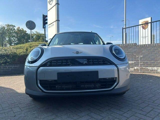 Mini Hatch 1.5C Classic Steptronic Euro 6 3-Door Silver #4
