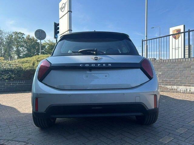 Mini Hatch 1.5C Classic Steptronic Euro 6 3-Door Silver #5
