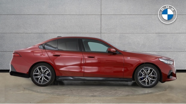 BMW 5 Series 2.0 520I Mht M Sport Steptronic Euro 6 4-Door Red #3