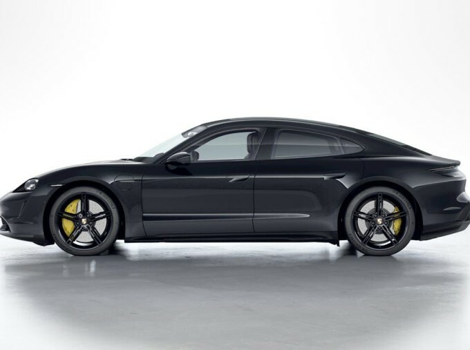 Porsche Taycan Performance Plus 93.4Kwh Turbo S 4Wd 4-Door Black #2