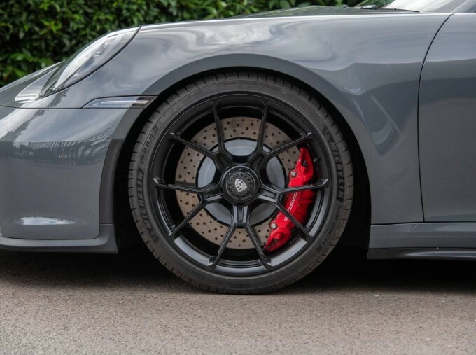 Porsche 911 Carrera 4 Gts 2022 #15