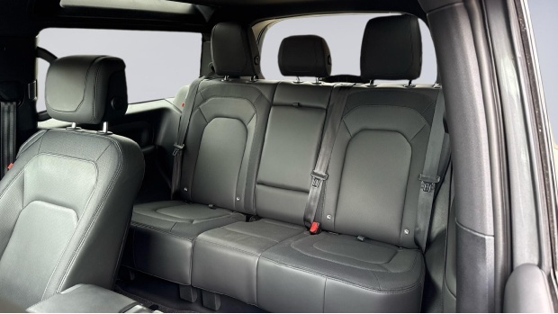 Land Rover Defender 90 3.0 D250 Mhev X-dynamic Hse 4Wd Euro 6-Door Grey #4