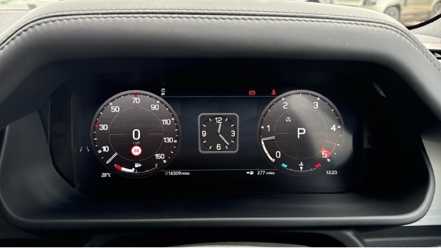 Land Rover Defender 90 3.0 D250 X-dynamic Hse 90 Grey #16