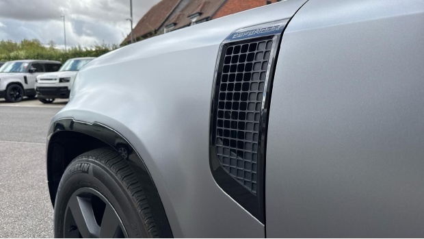 Land Rover Defender 90 3.0 D250 X-dynamic Hse 90 Grey #20