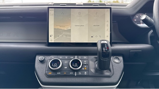 Land Rover Defender 90 3.0 D250 X-dynamic Hse 90 Grey #14