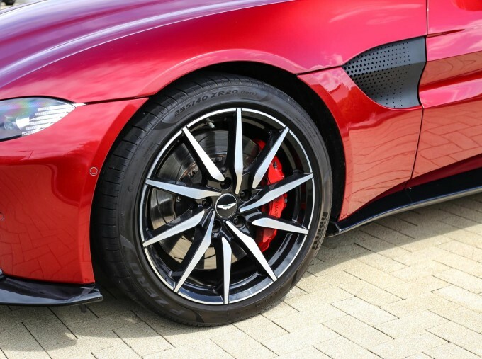 Aston Martin Vantage 4.0 V8 Euro 6 2-Door Red #4