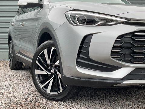 MG ZS 1.5 Hybrid Trophy Silver #2