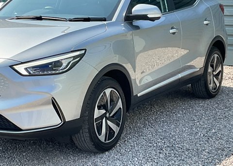MG ZS Ev 72Kwh Trophy Silver #5