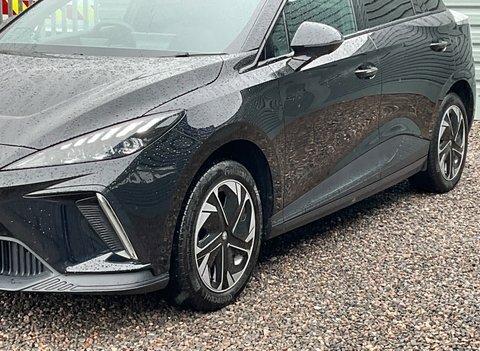 MG MG4 Ev 64Kwh Trophy Black #5
