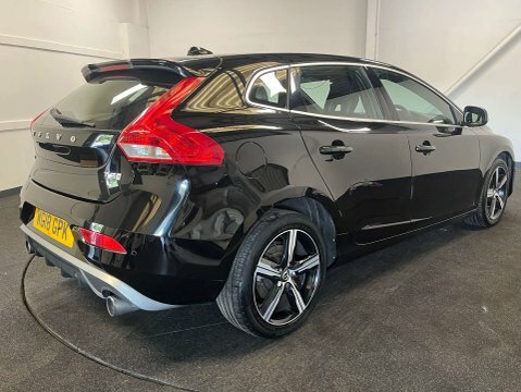 Volvo V40 2.0 V40 R-design WG18GPK Black #3