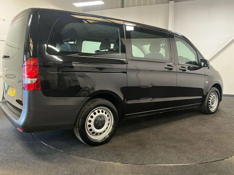 Mercedes-Benz eVito Evito Touringer Black #4