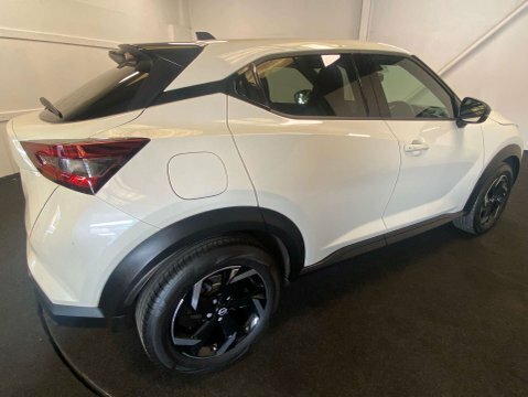 Nissan Juke 1.0 Juke N-connecta White #5