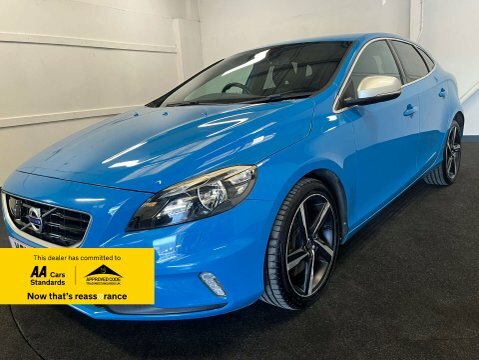 Volvo V40 2.0 V40 R-design Blue