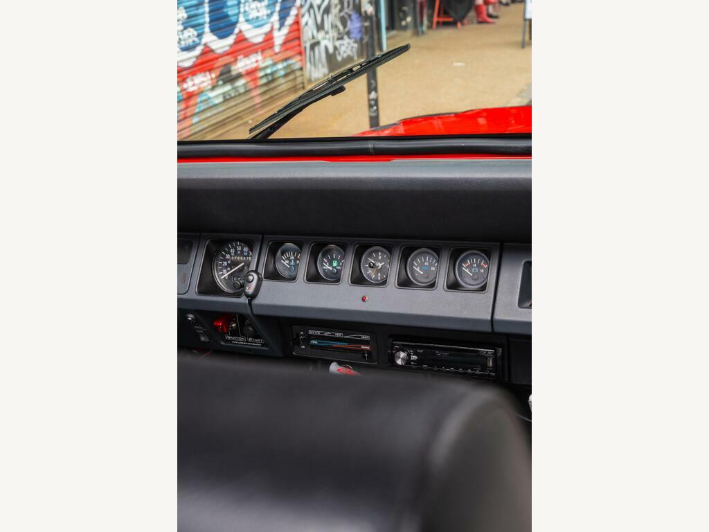 Jeep Wrangler Yj 5.0 V8 Red #3