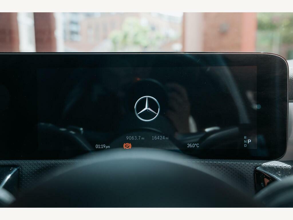 Mercedes-Benz A Class 2.0 A35h Mhev Amg Premium Plus 7G-dct 4Matic Eur Black #4