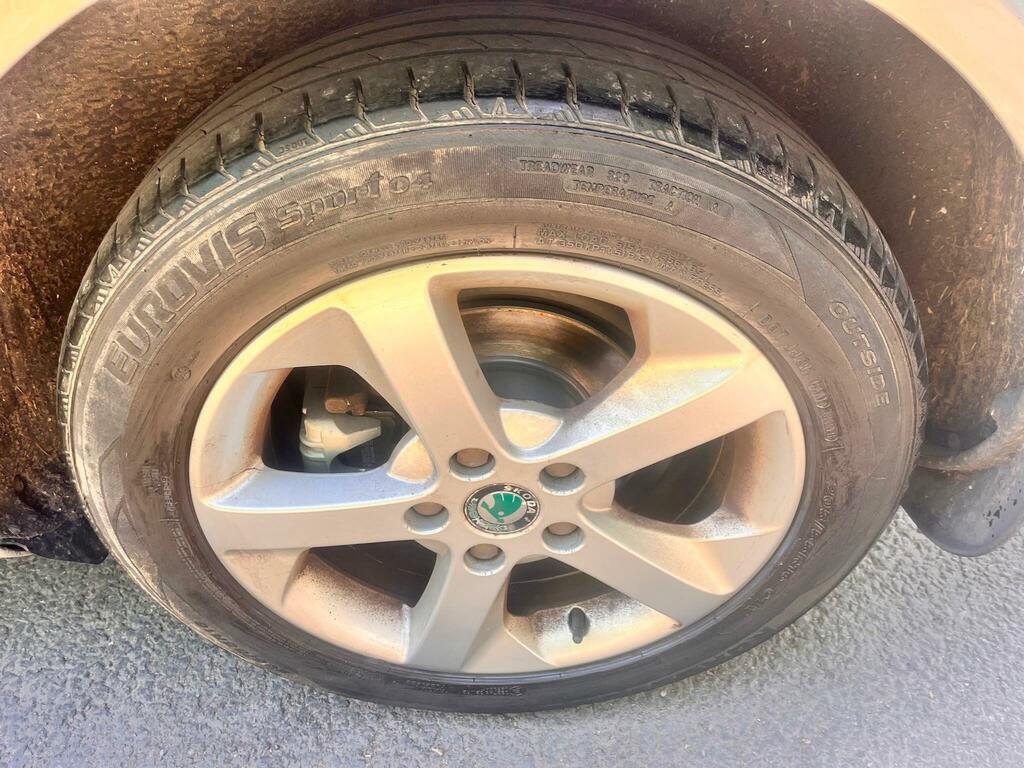 Skoda Octavia Estate 2.0 Tdi Scout 4Wd Euro 5 201111 Silver #30