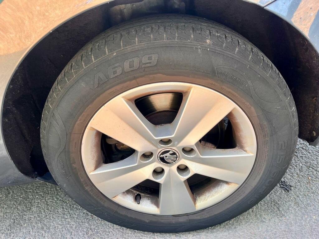 Skoda Superb Superb Se L Executive Tdi S-a Grey #29