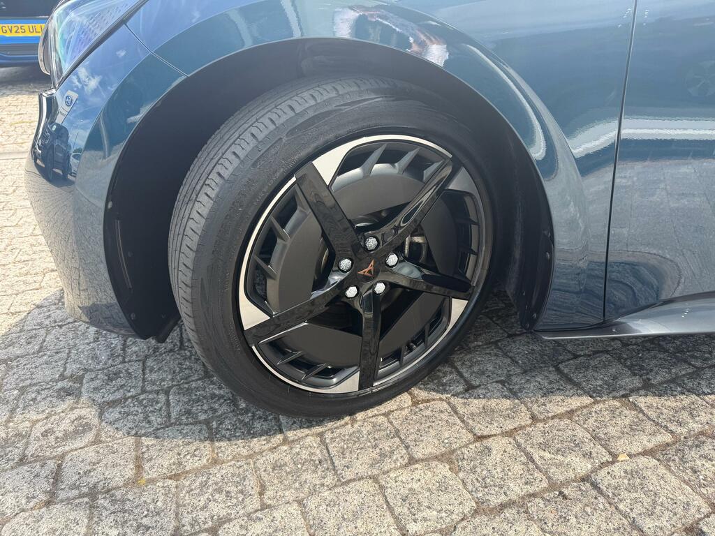 Cupra Born 58Kwh V3 Hatchback 204 Ps GP22GFV Blue #5