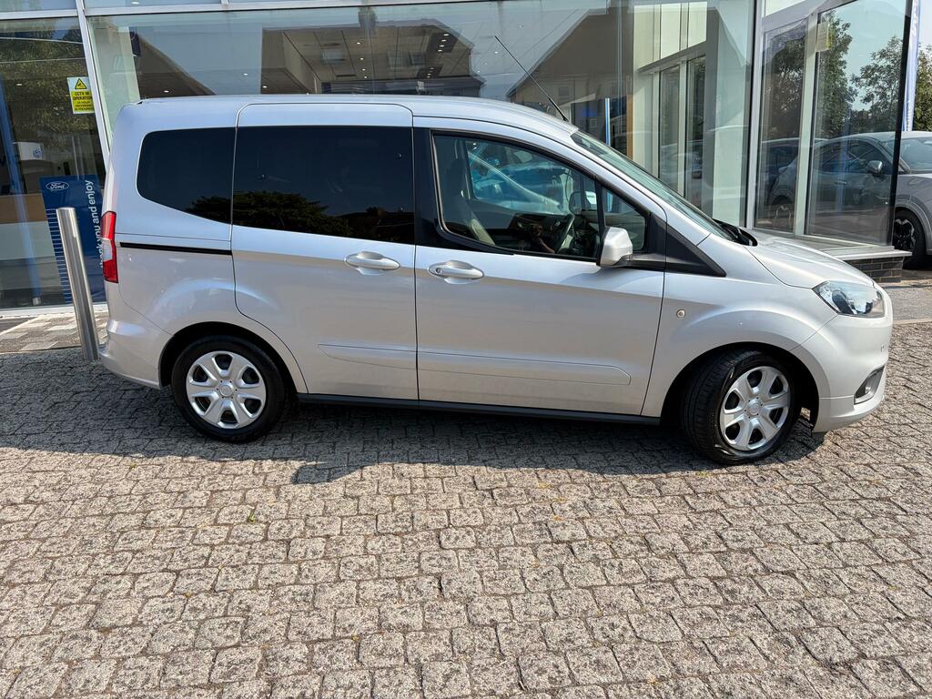 Ford Tourneo Courier 1.5 Tdci Zetec Mpv Euro 6 100 P Silver #2