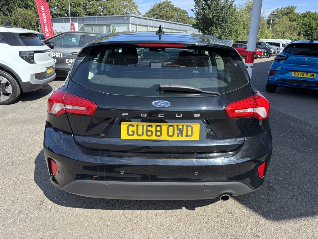 Ford Focus 1.0T Ecoboost Titanium Hatchback GU68OWD Black #6
