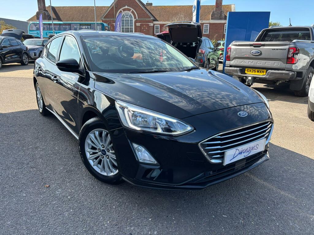 Ford Focus 1.0T Ecoboost Titanium Hatchback Black