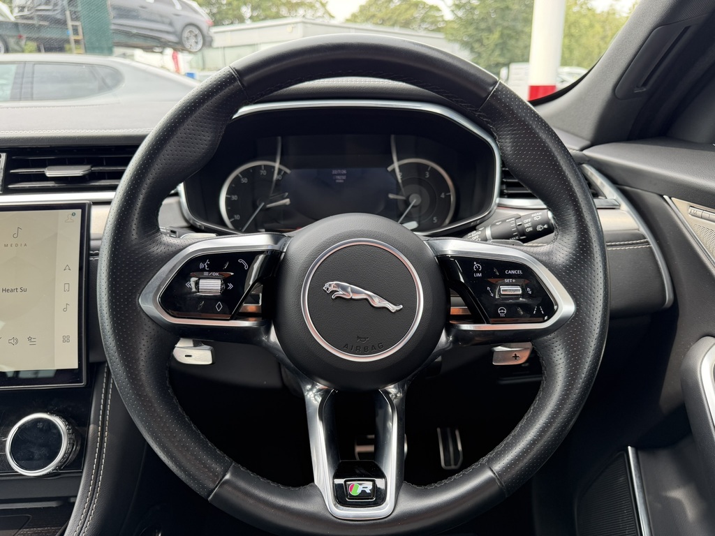 Jaguar F-Pace 2.0 P400e R-dynamic Se Black Awd Estate Black #19