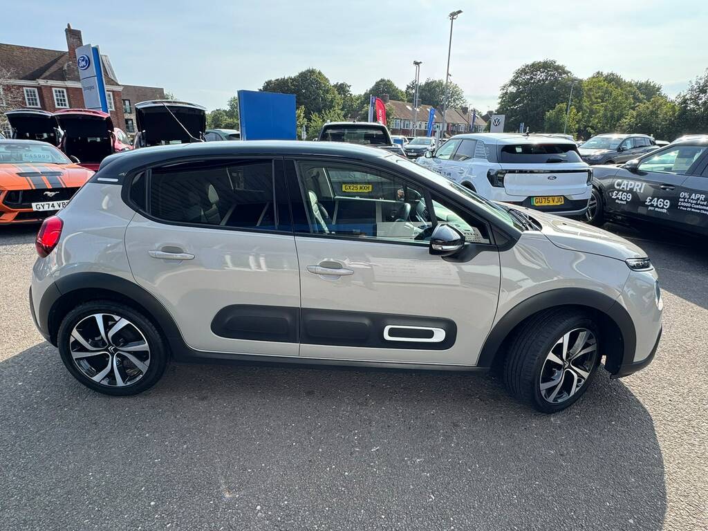 Citroen C3 1.2 Puretech Shine Plus Hatchback Manua Beige #2