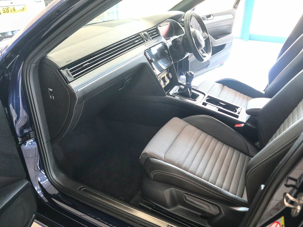 Volkswagen Passat 2.0 R Line Tdi 190 Blue #4