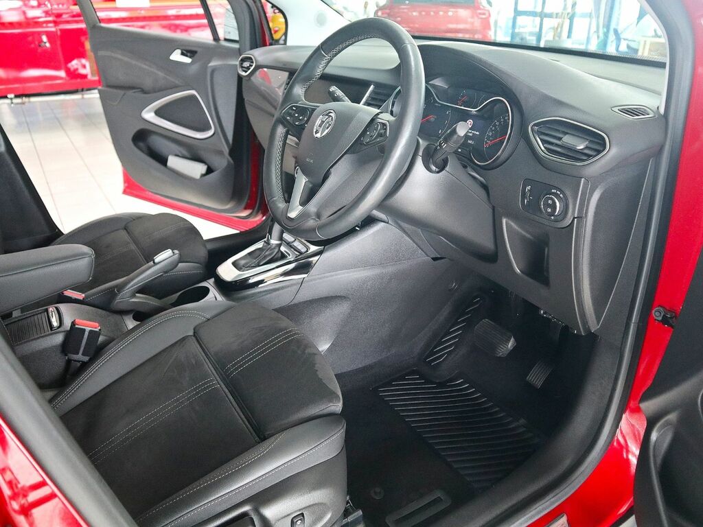 Vauxhall Crossland 1.2 Ultimate Turbo Red #3