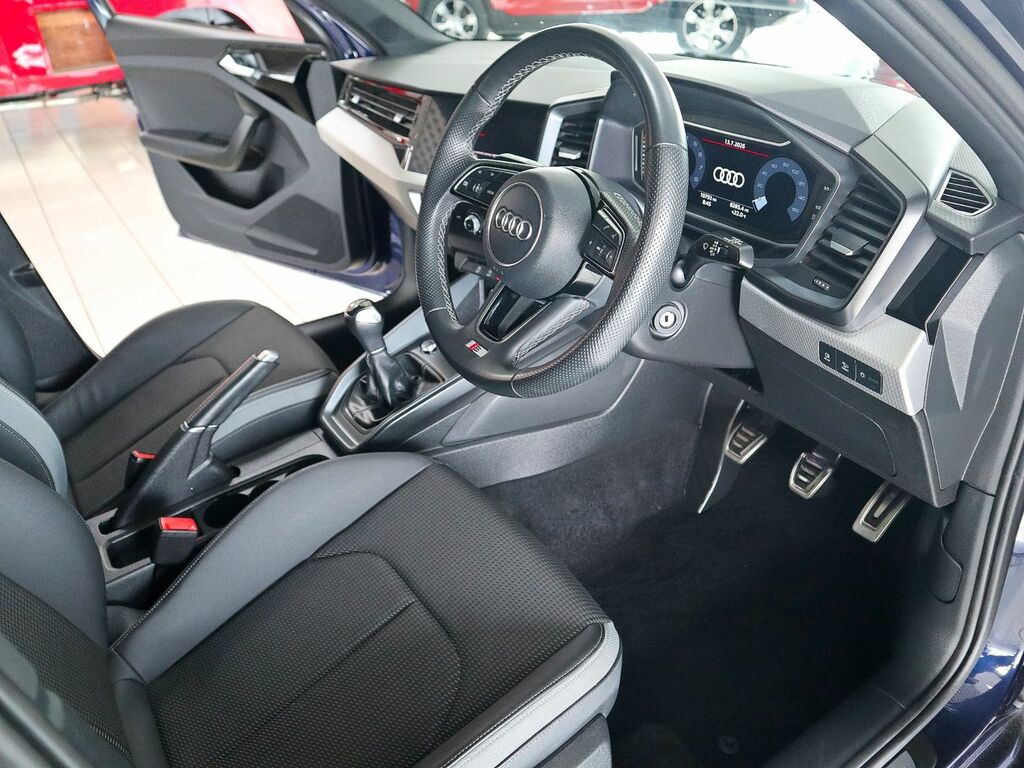 Audi A1 1.0 S Line 25 Tfsi Sportback MC24VCE Blue #3